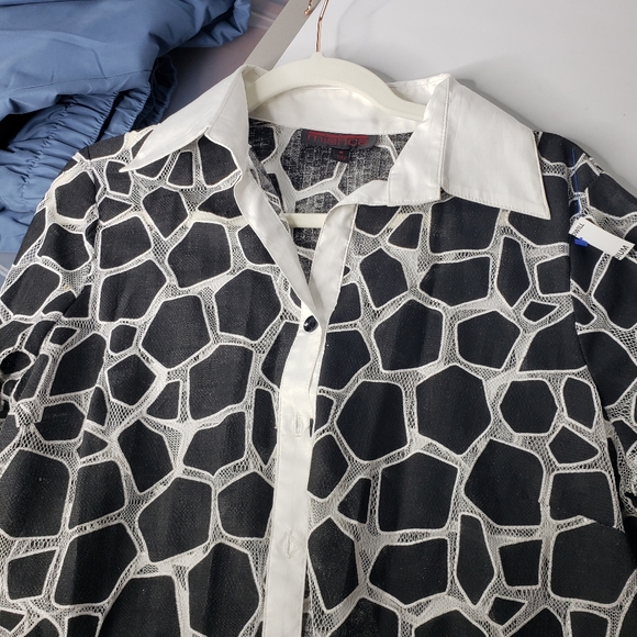 Mischa Netting Sheer Animal Geometric Abstract Rhinestone Tunic Contrast Top M - Picture 6 of 12